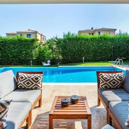 Oceana By Luxlikehome Villa *