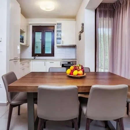 #luxlikehome Oceana Villa